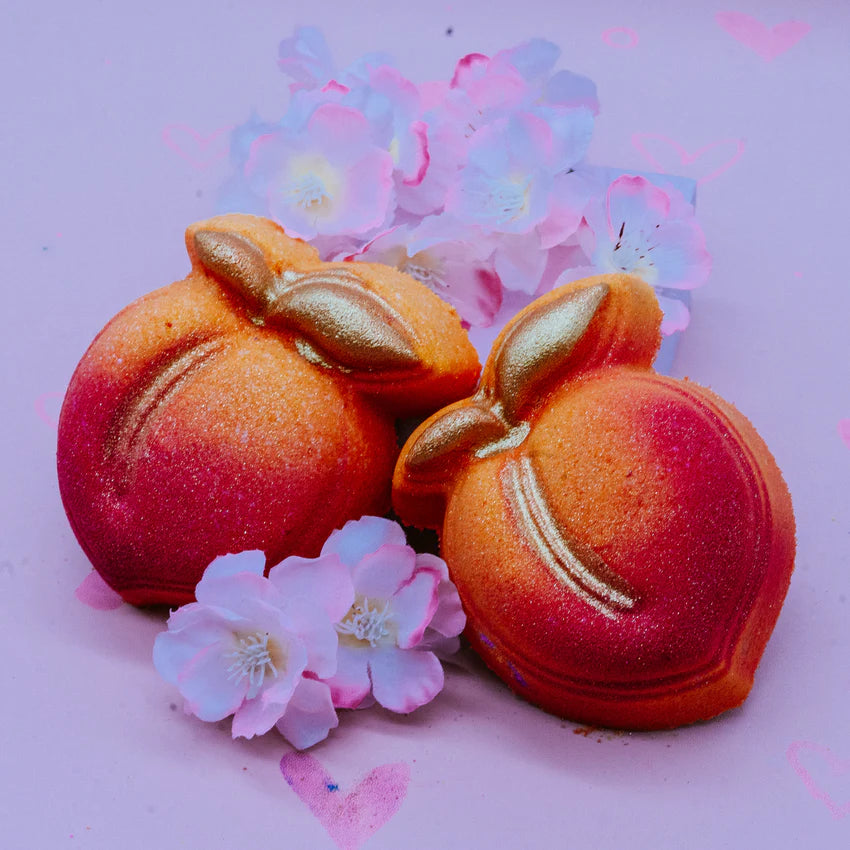 Peachy Valentines Bath Bomb