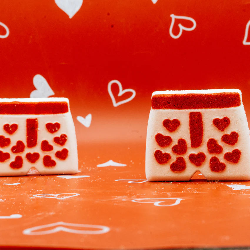 Love Pants Valentines Bath Boy