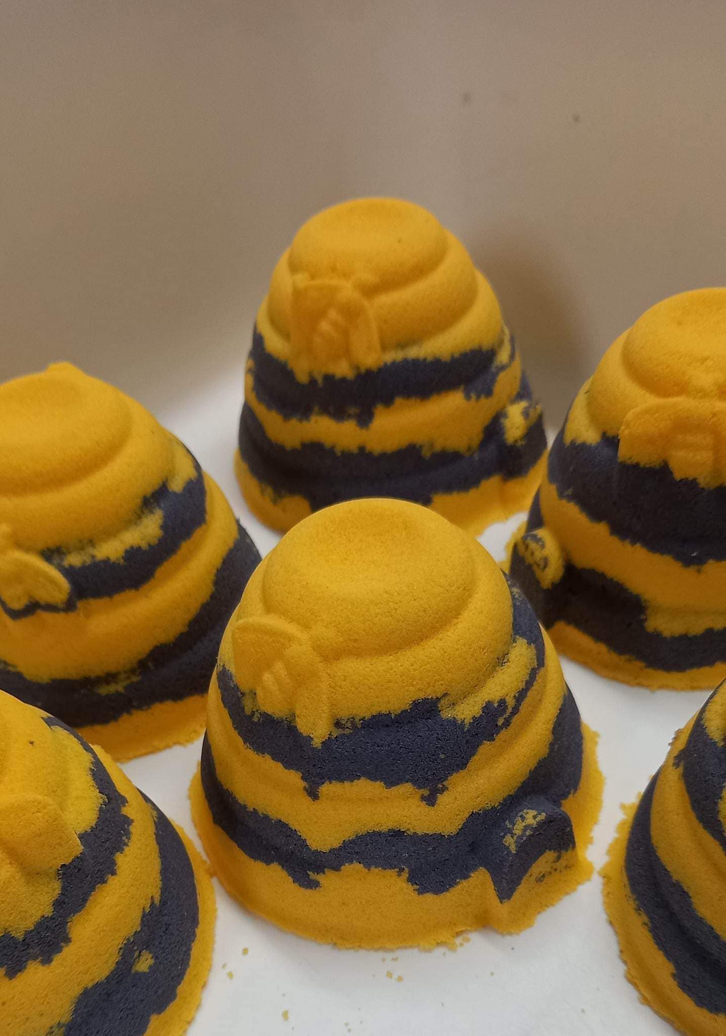 Beehive Bath Bomb